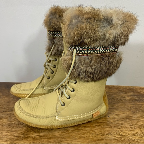 Shoes - Laurentian chief mocca mukluks winter waterproof boots